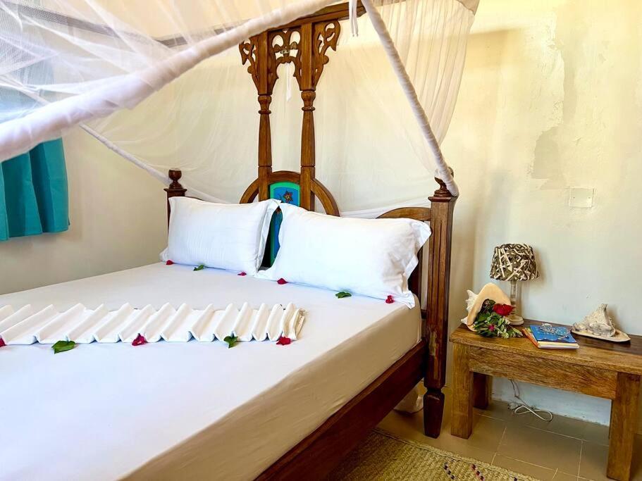 Stylish 2 Bedroom - 1min Walk To The Indian Ocean